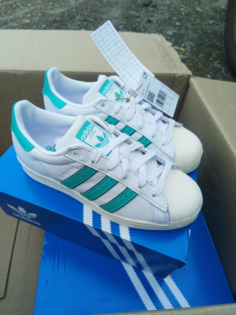 Adidas Superstar W