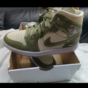 Air Jordan 1 Mid P 39